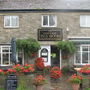 The Tea Kettlewell